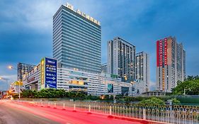 珠江国际酒店11号线逸景路站店